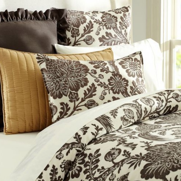 Pottery Barn Arista Pampalore Express Shams NWT - Picture 2 of 3